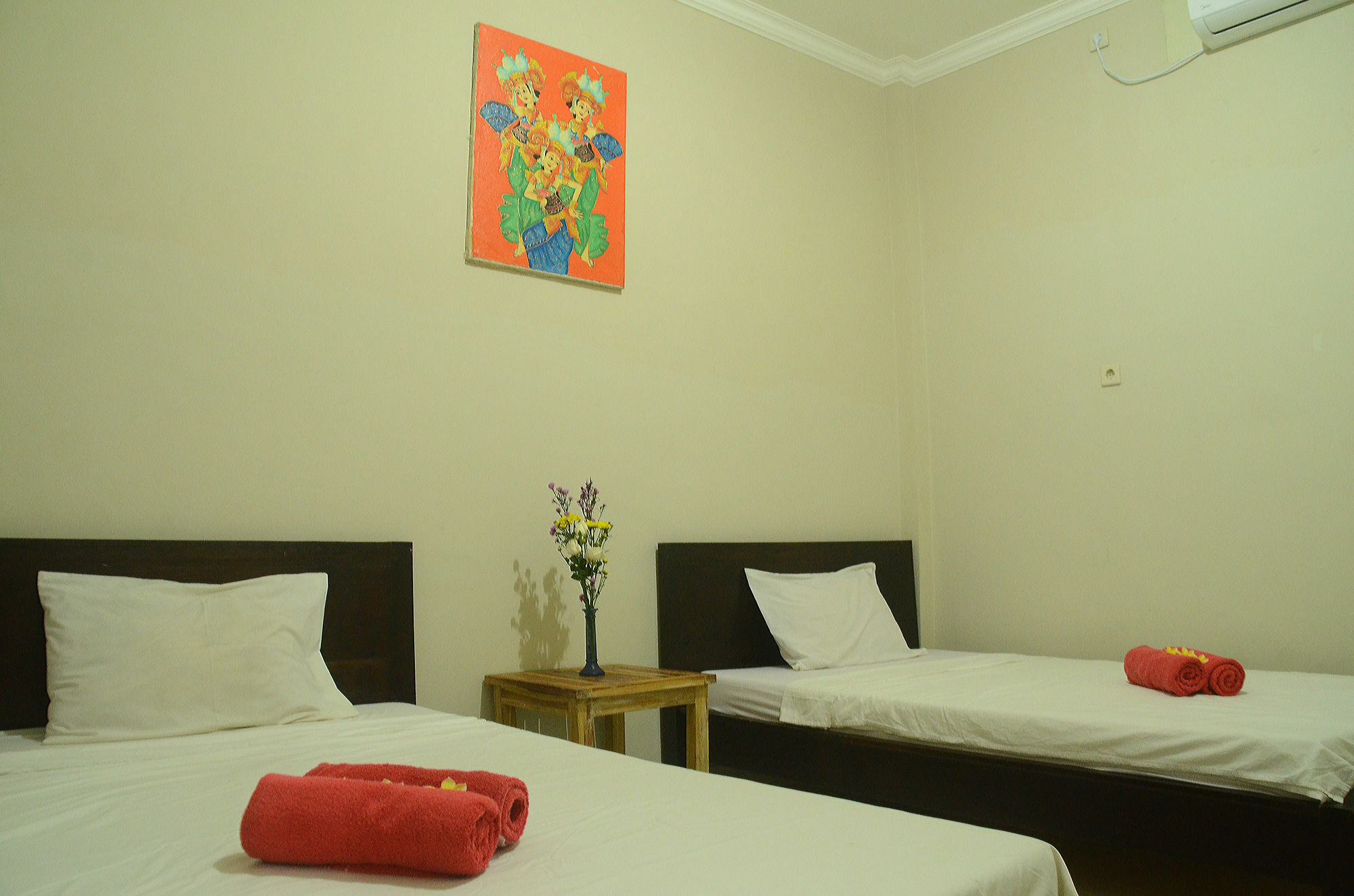 Budget Door Legian Inn Kuta Lombok Esterno foto